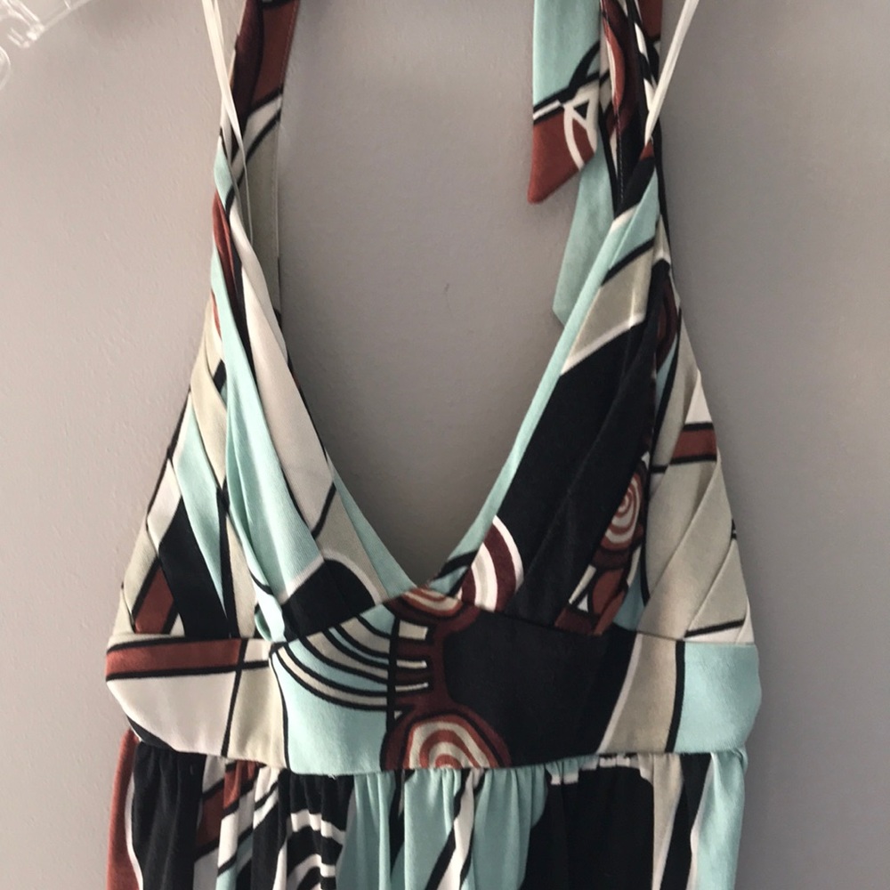 Dress - Picture 2 of 3